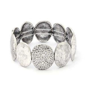 New Women's Oval Metal Stretch Bracelet